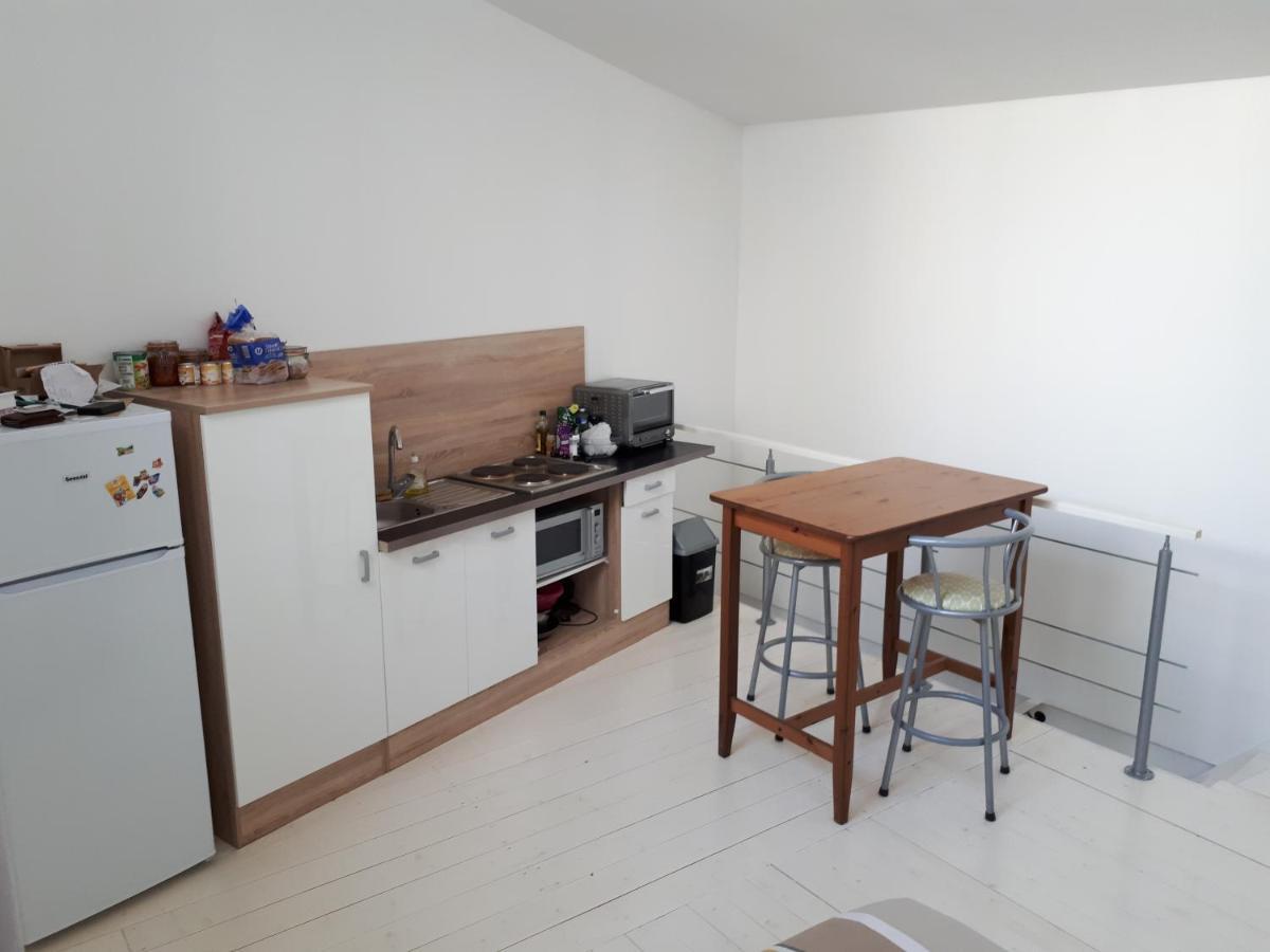 Appartement En Duplex Viviers Exterior photo