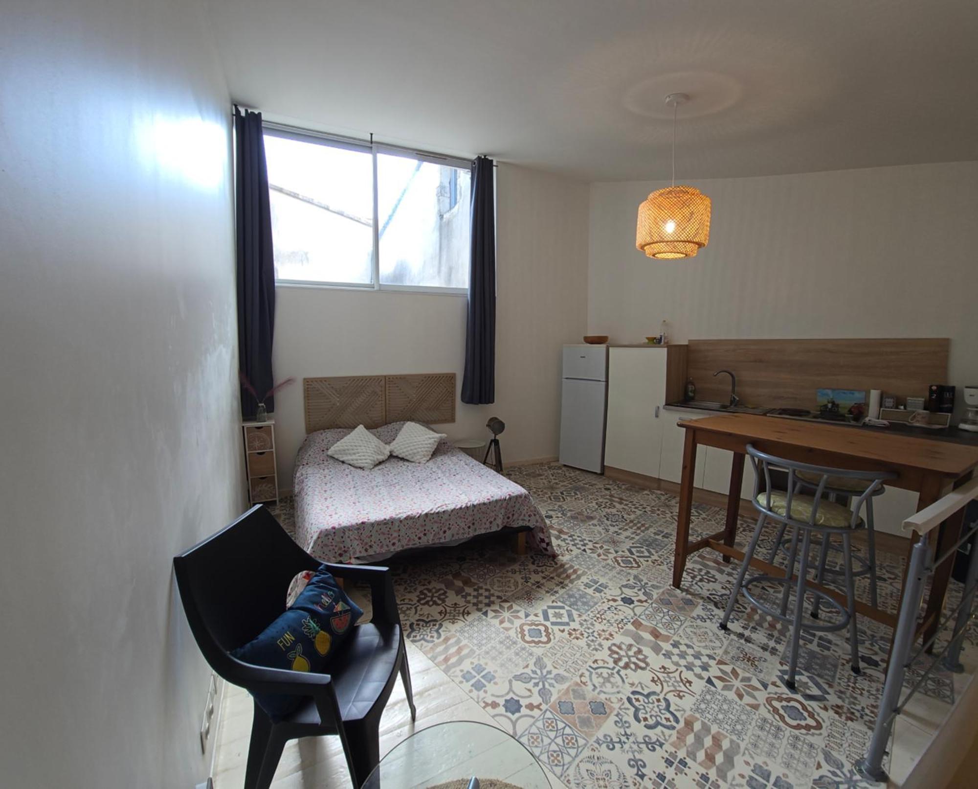 Appartement En Duplex Viviers Exterior photo